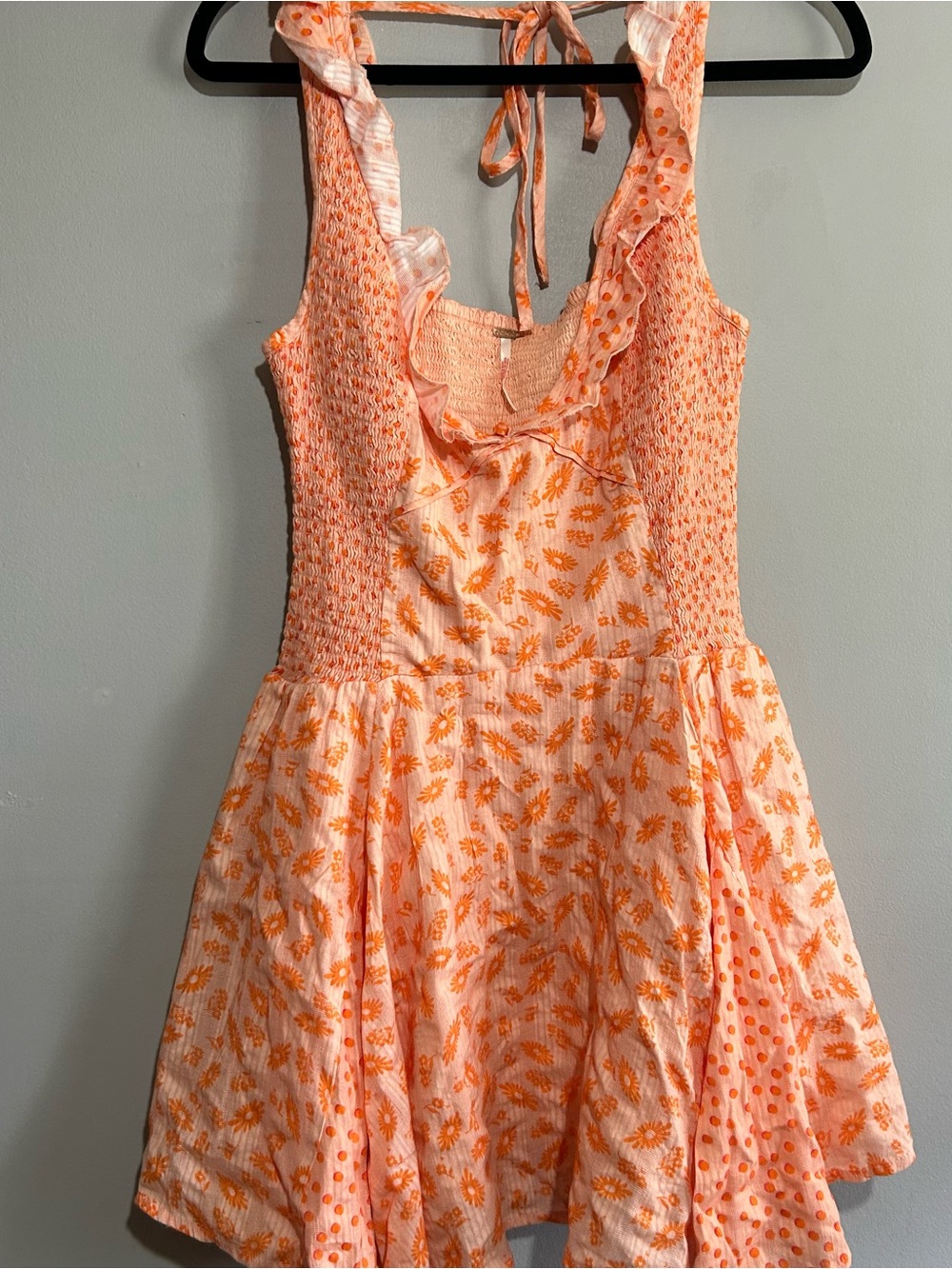 New Free People Smocked Mini Dress in Peach Floral small - Picture 4 of 7
